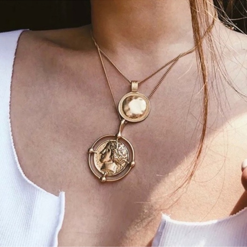 Brand New 18K Gold Coin Pendant Double Chain Necklace - Picture 2 of 4